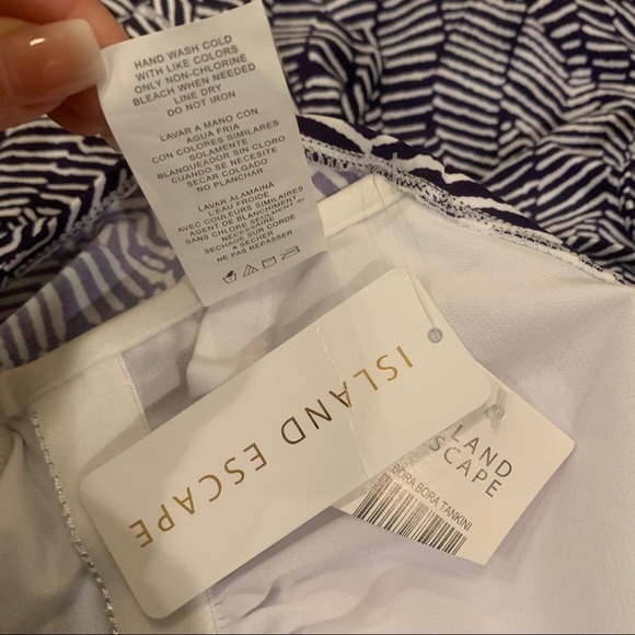 Island Escape Tankini Top 6 or 8 Bora Bora 
Mikonos Beach High-Neck Swim Navy - Picture 9 of 9